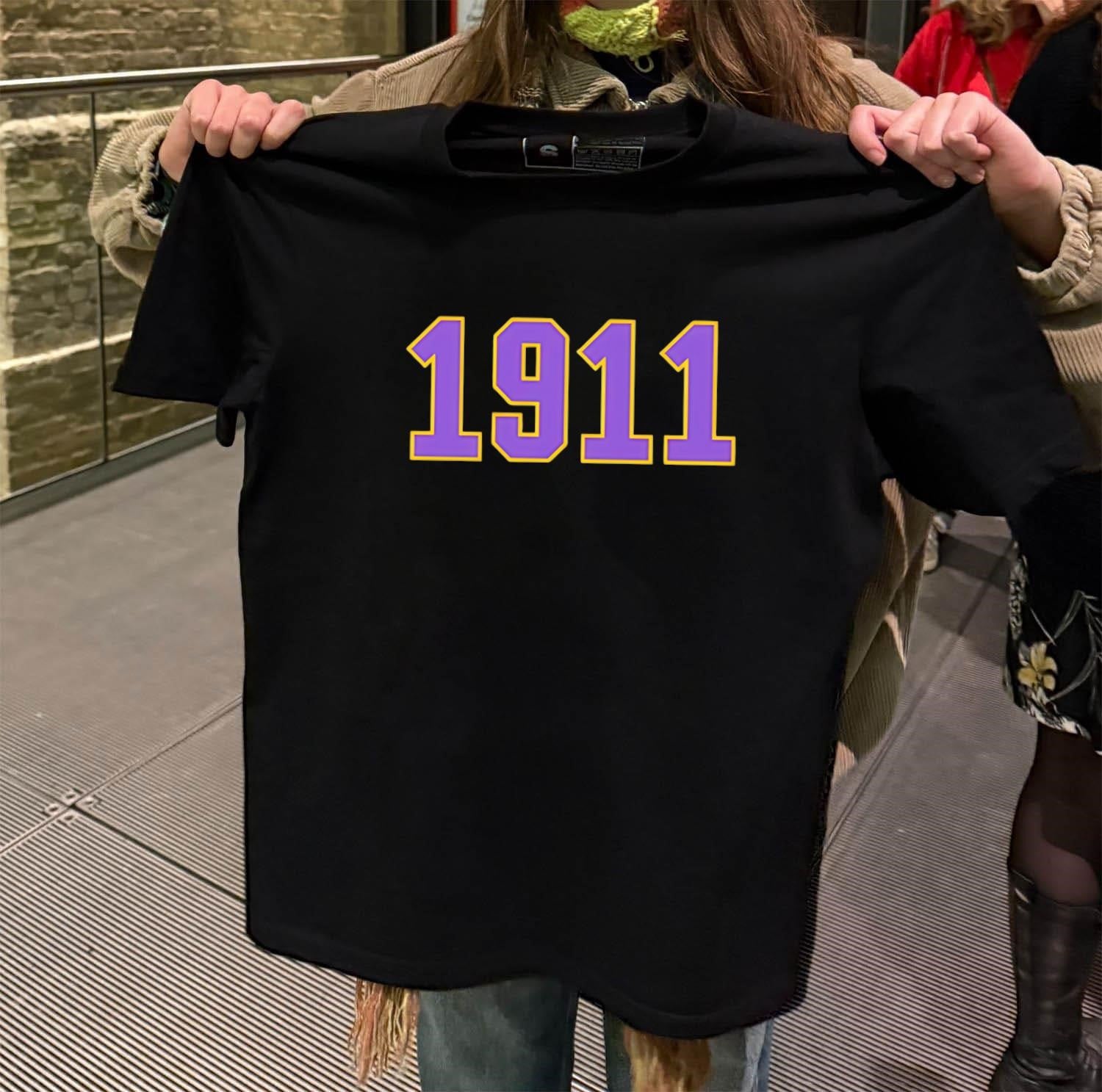 1911 Omega Que Dog shirt
