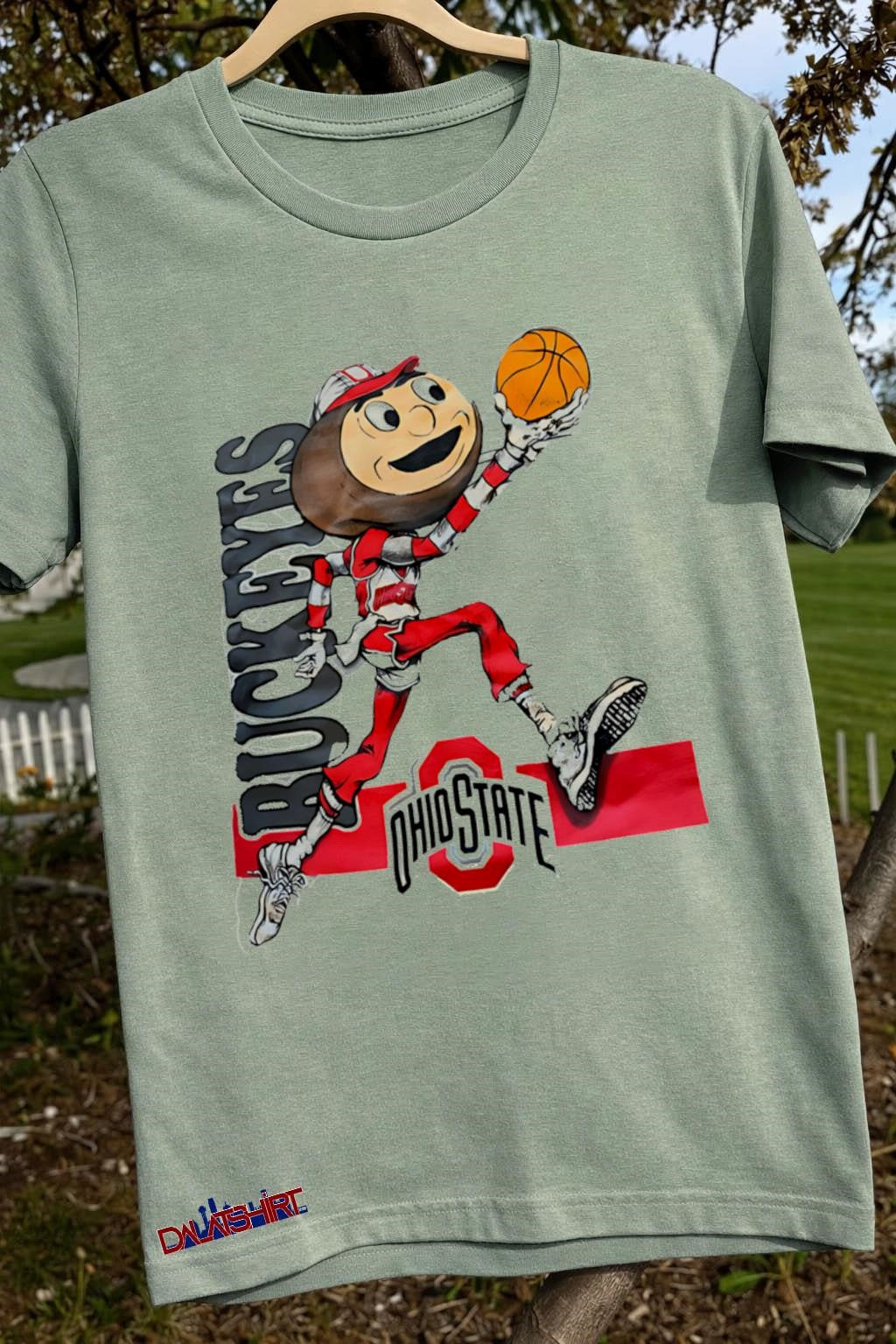 Brutus Buckeye Ohio State basketball logo vintage style shirt
