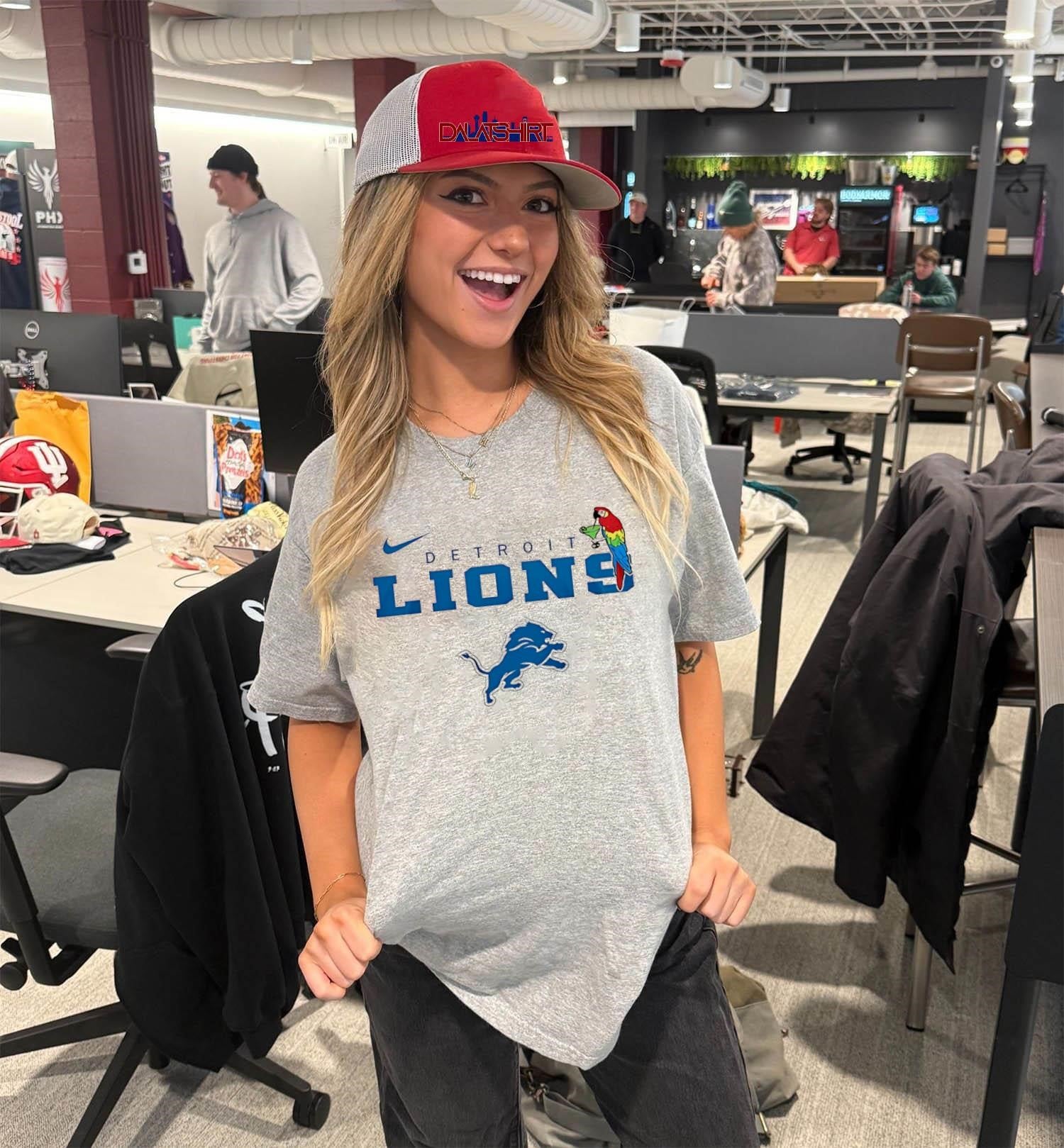Detroit Lions Parrot Drinking Cocktail Logo shirt