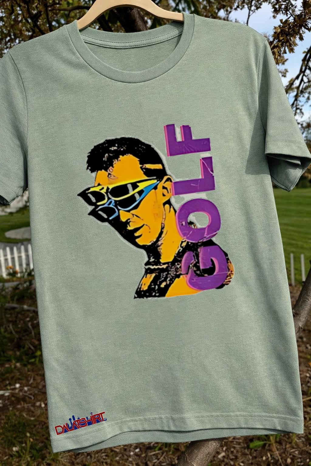 GOLF Man Wearing Sunglasses Retro shirt