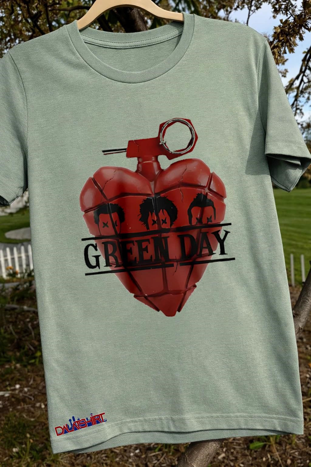 Green Day American Idiot Heart Grenade Band Members Faces shirt