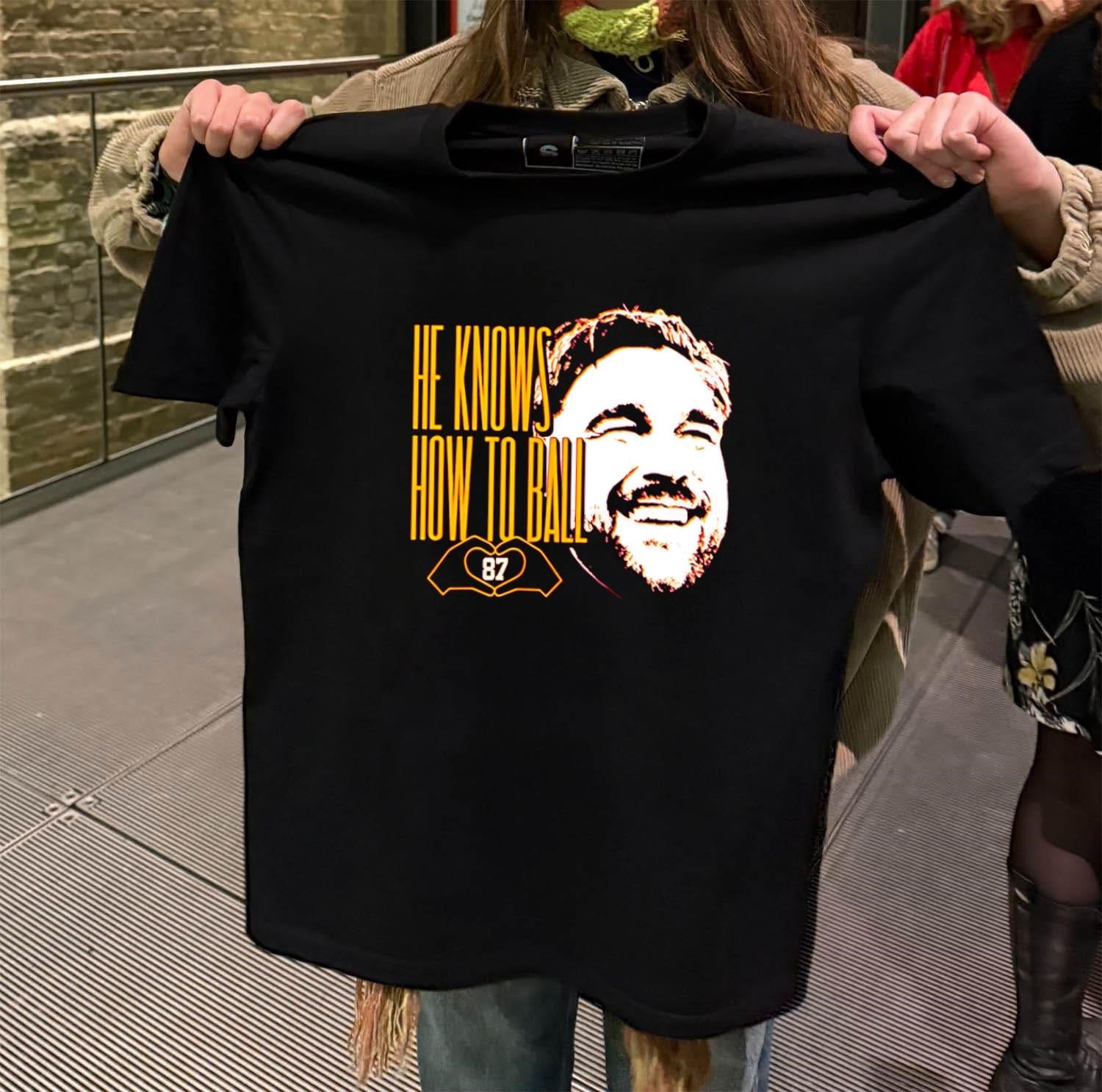He Knows How To Ball 49ers shirt