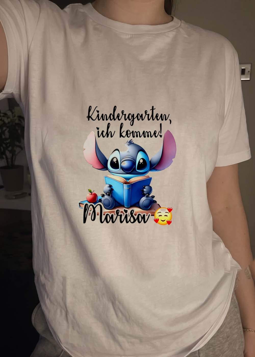 Kindergarten Ich Komme Marisa Cute Blue Alien Reading Book shirt