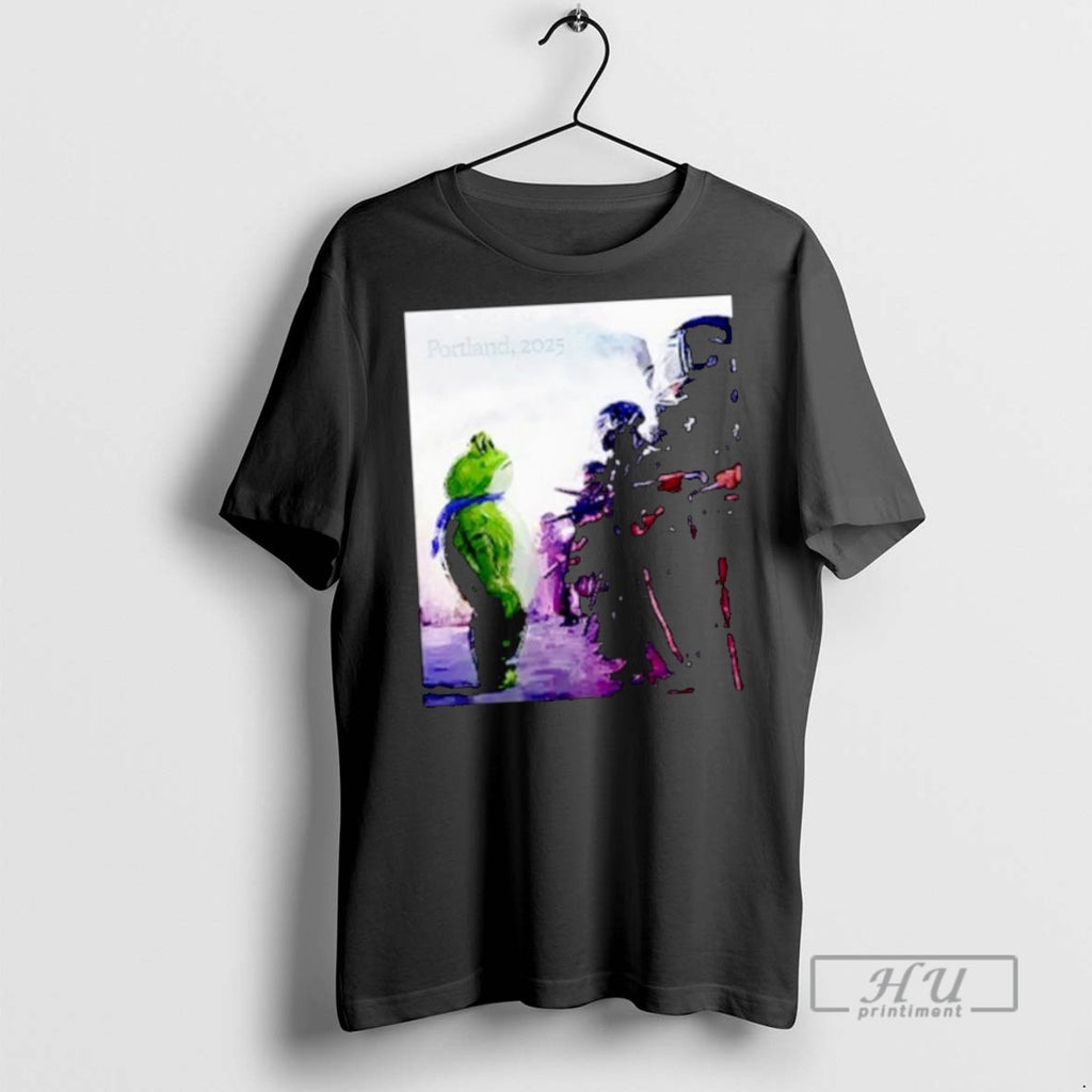 Limited Edition Resist Portland Frog I Stand With Frog Ornaments Graphic Tee Shirt Sweatshirt Hoodies