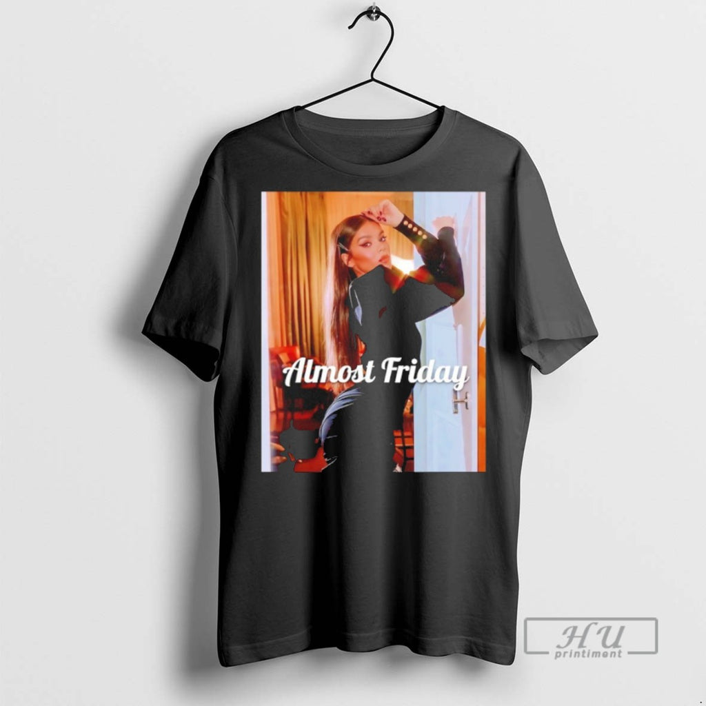 New Hailee Steinfeld Almost Friday Photo Tee Shirts Sweatshirt Hoodies
