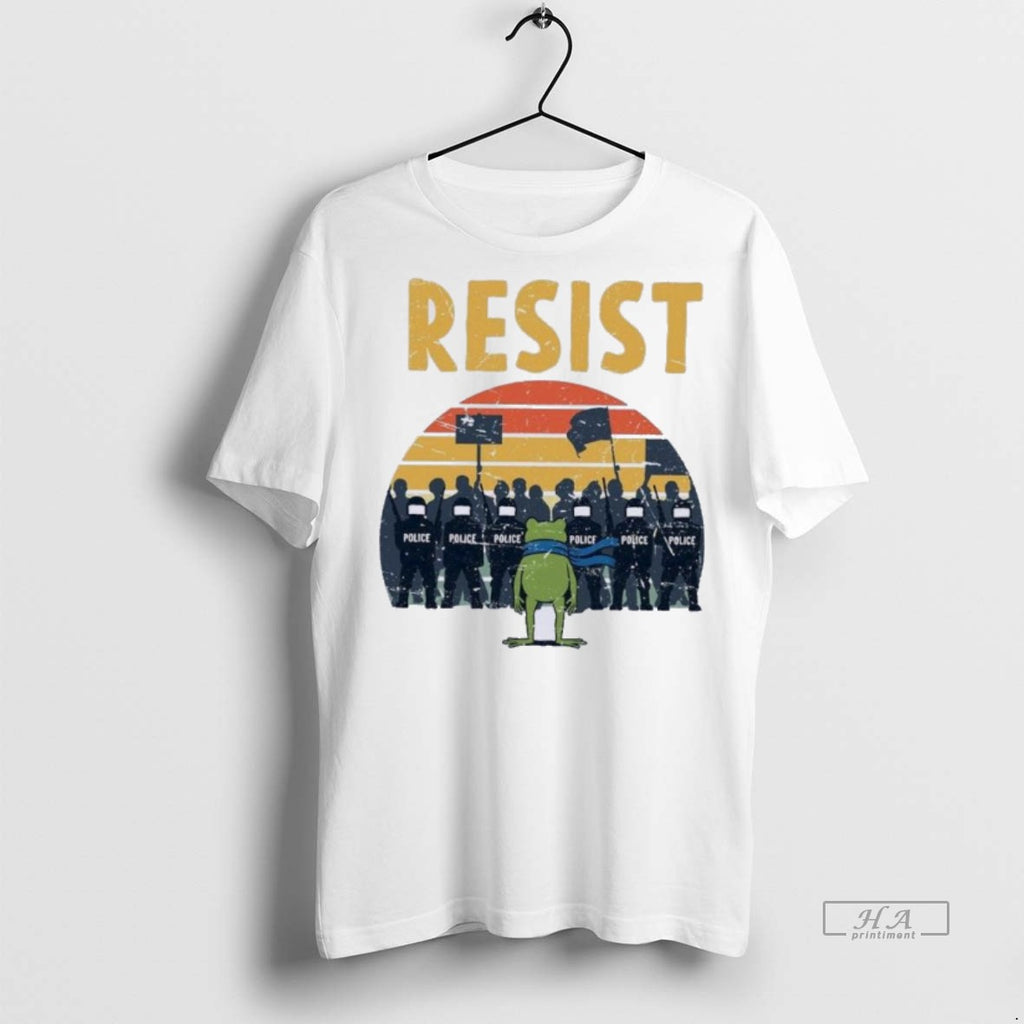 Official Trendy Retro Portland Frog Protest Rage Against The Machine Tee Sweater