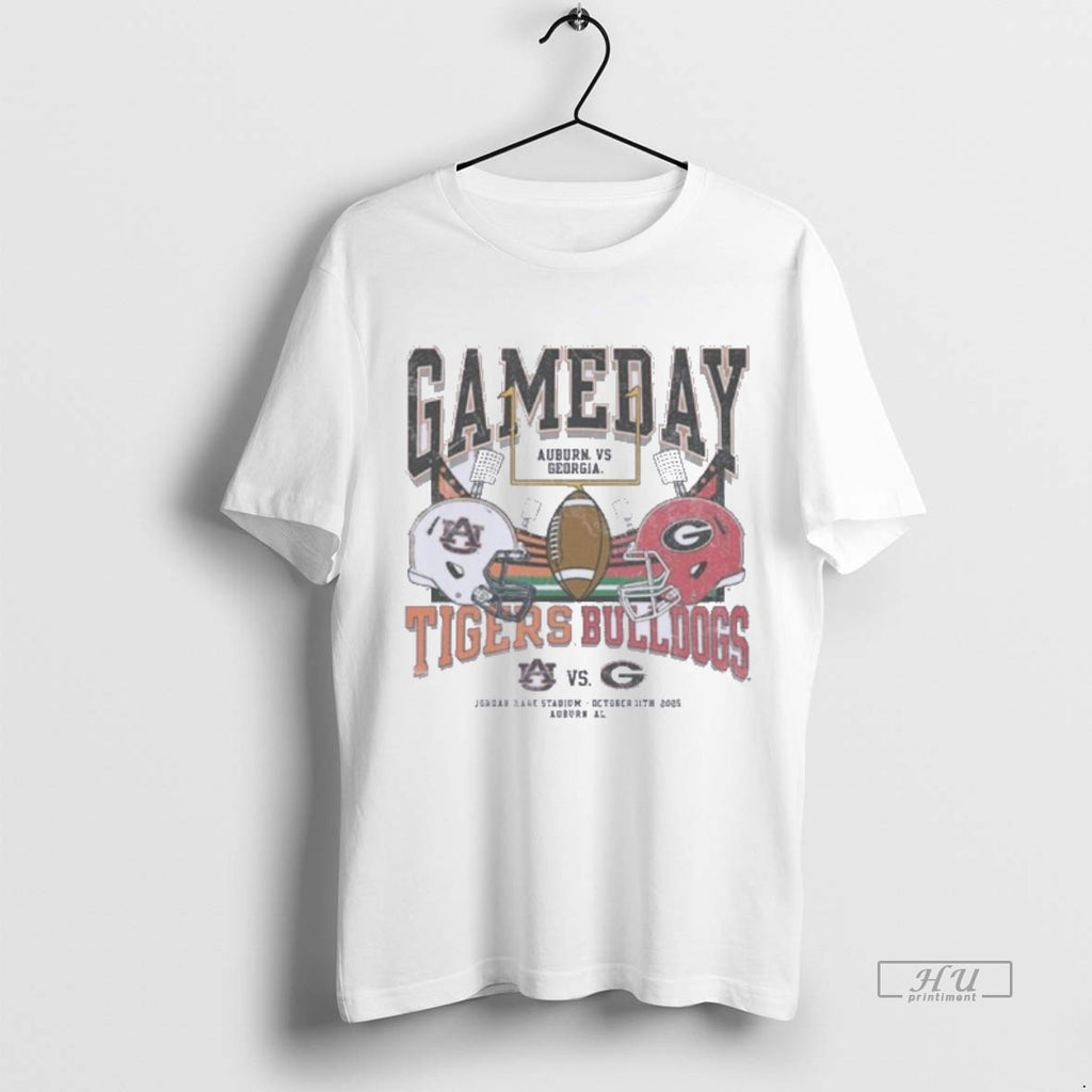 Officials Auburn Vs Uga 2025 Gameday Matchup Helmet Tee Shirt Sweater