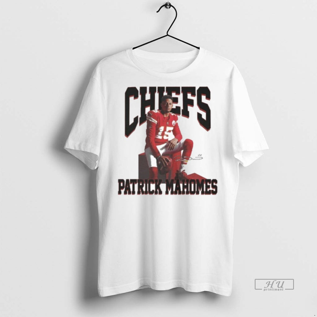 Officials Chiefs Patrick Mahomes Player Signature Tee Shirt Sweater
