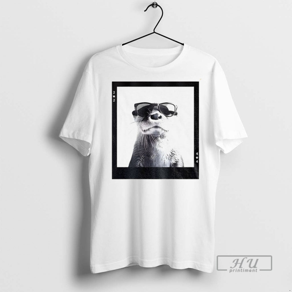 Officials Otter Wearing Glasses Photo Funny Meme T Shirt Sweatshirt Hoodies