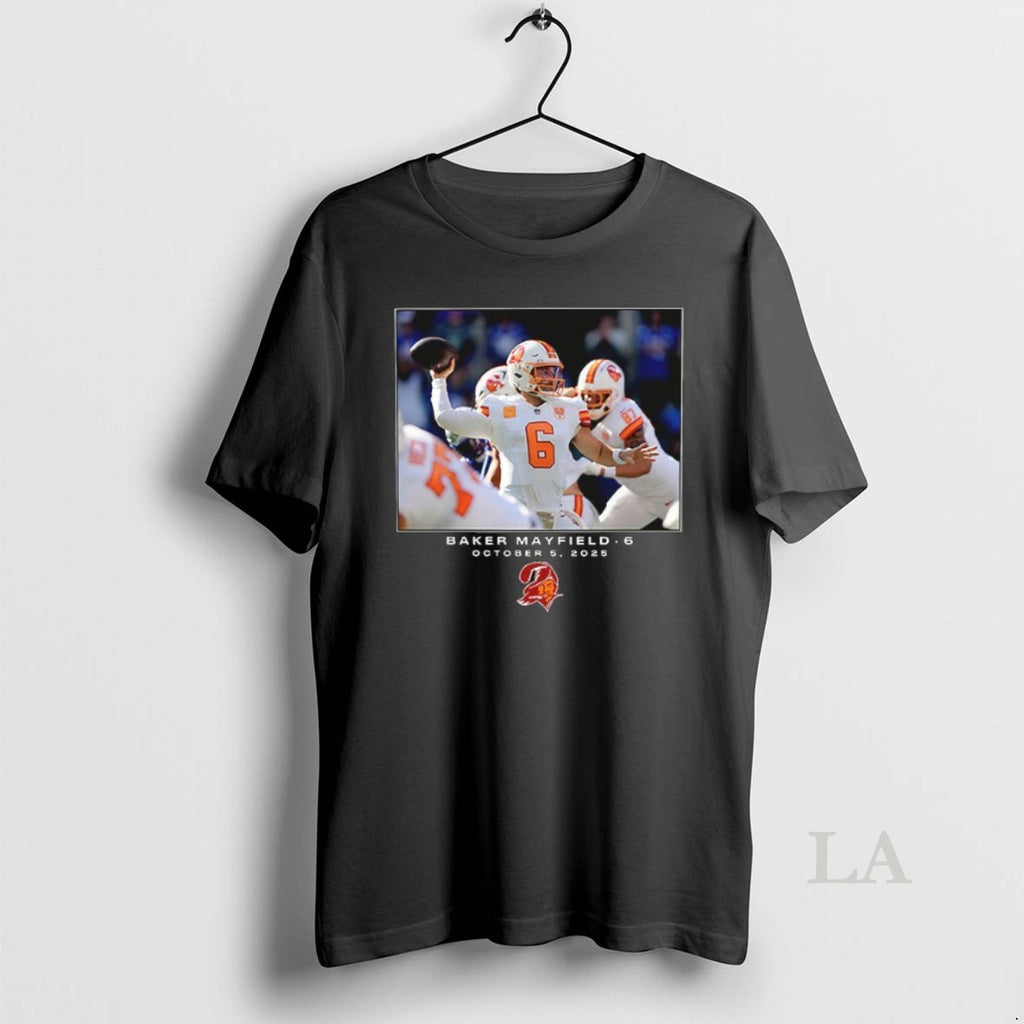 Original Baker Mayfield Tampa Bay Buccaneers Quarterback Pass Play October 5 2025 Ceramic Ceramic And