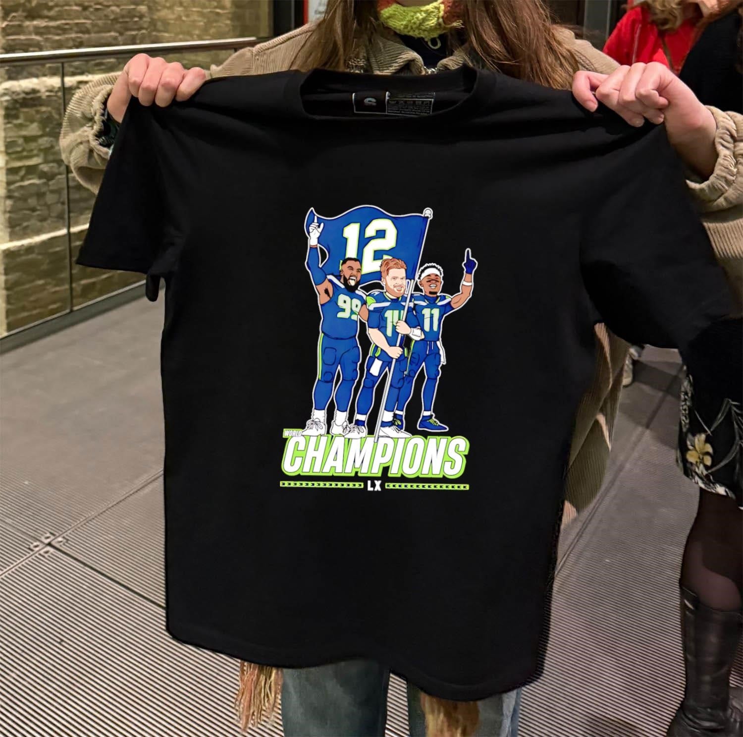 Original World Champions LX Seahawks Players Holding 12 Flag shirt