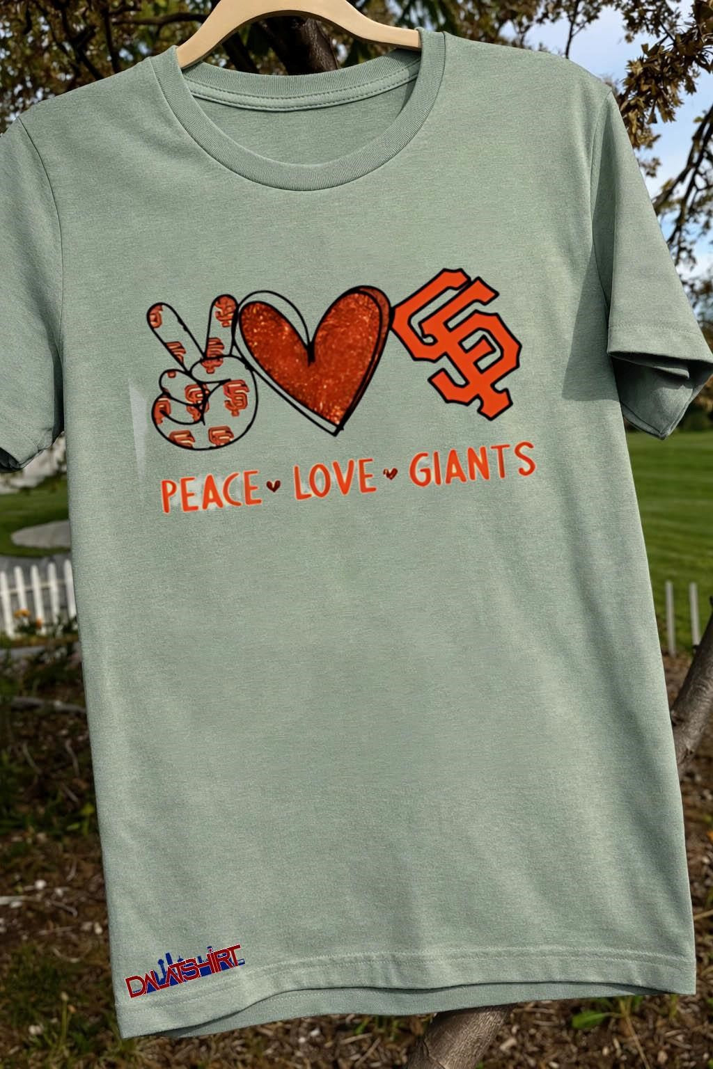 Peace Love Giants San Francisco Baseball Hand Heart Graphics shirt