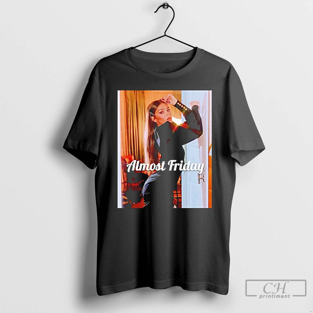 Premium Hailee Steinfeld Almost Friday Photo T Shirts