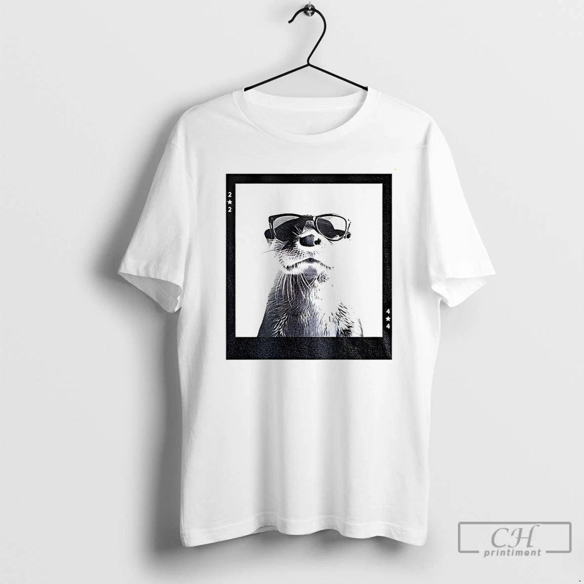 Premium Otter Wearing Glasses Photo Funny Meme T Shirts