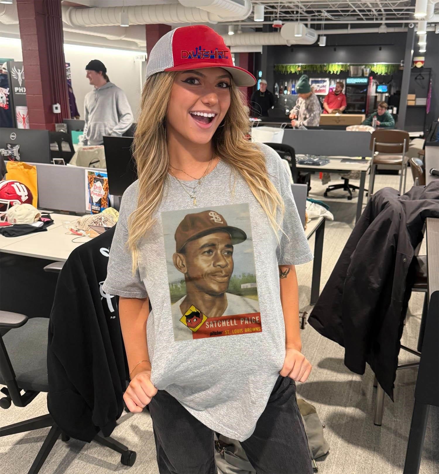 Satchell Paige St. Louis Browns Pitcher Baseball Card shirt