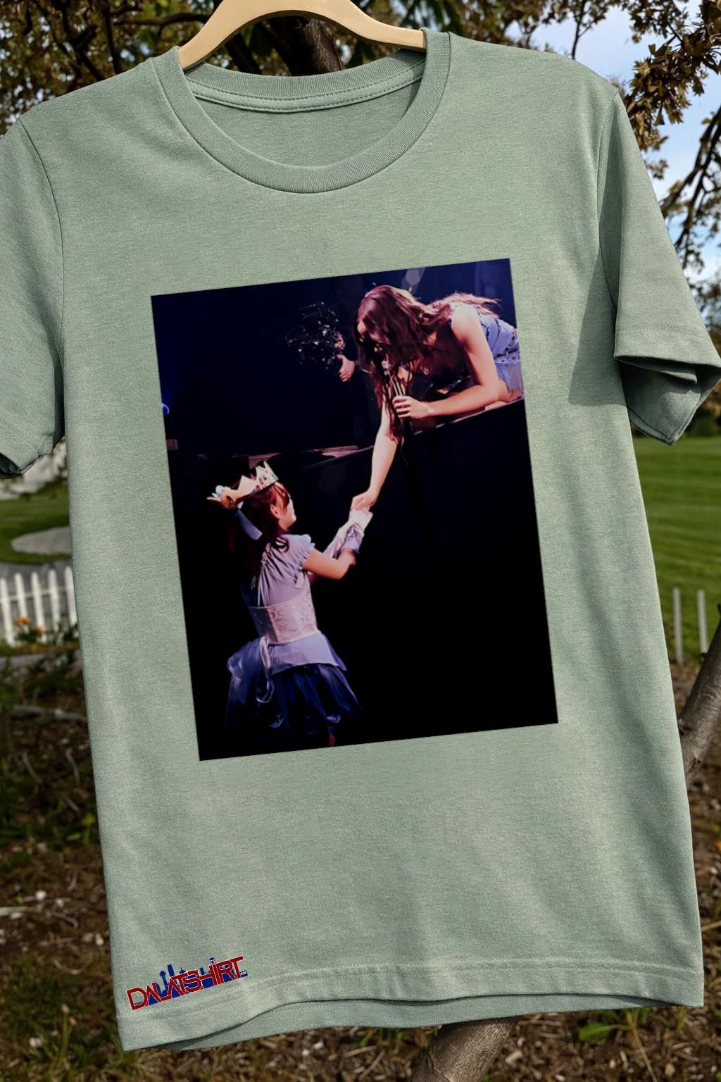 Singer Holding Girl Hand Live Concert Performance shirt