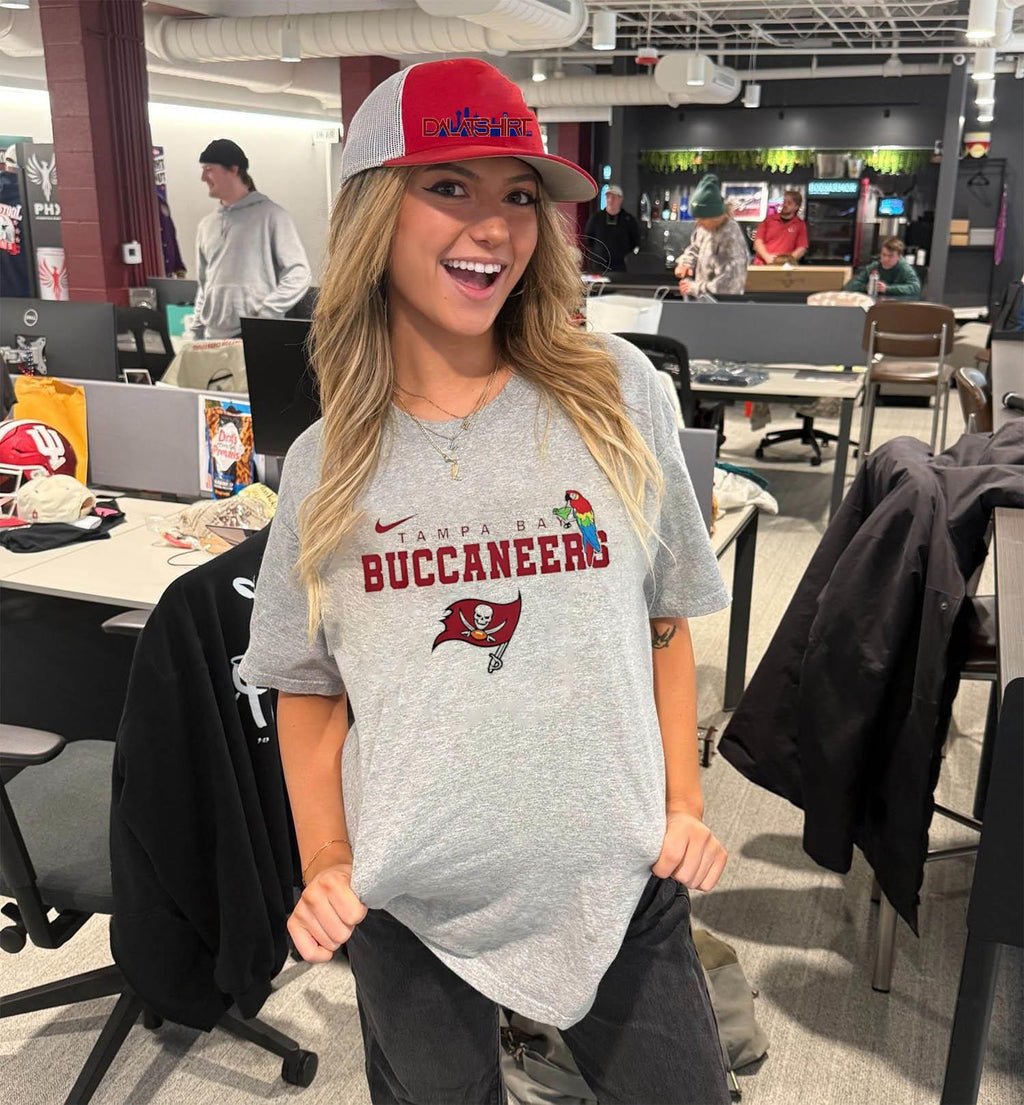 Tampa Bay Buccaneers Parrot Drinking Cocktail Flag Logo shirt