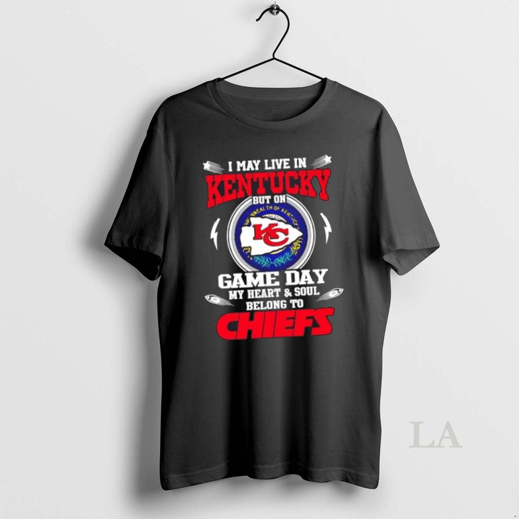 Top I May Live In Kentucky But On Game Day My Heart And Soul Belongs