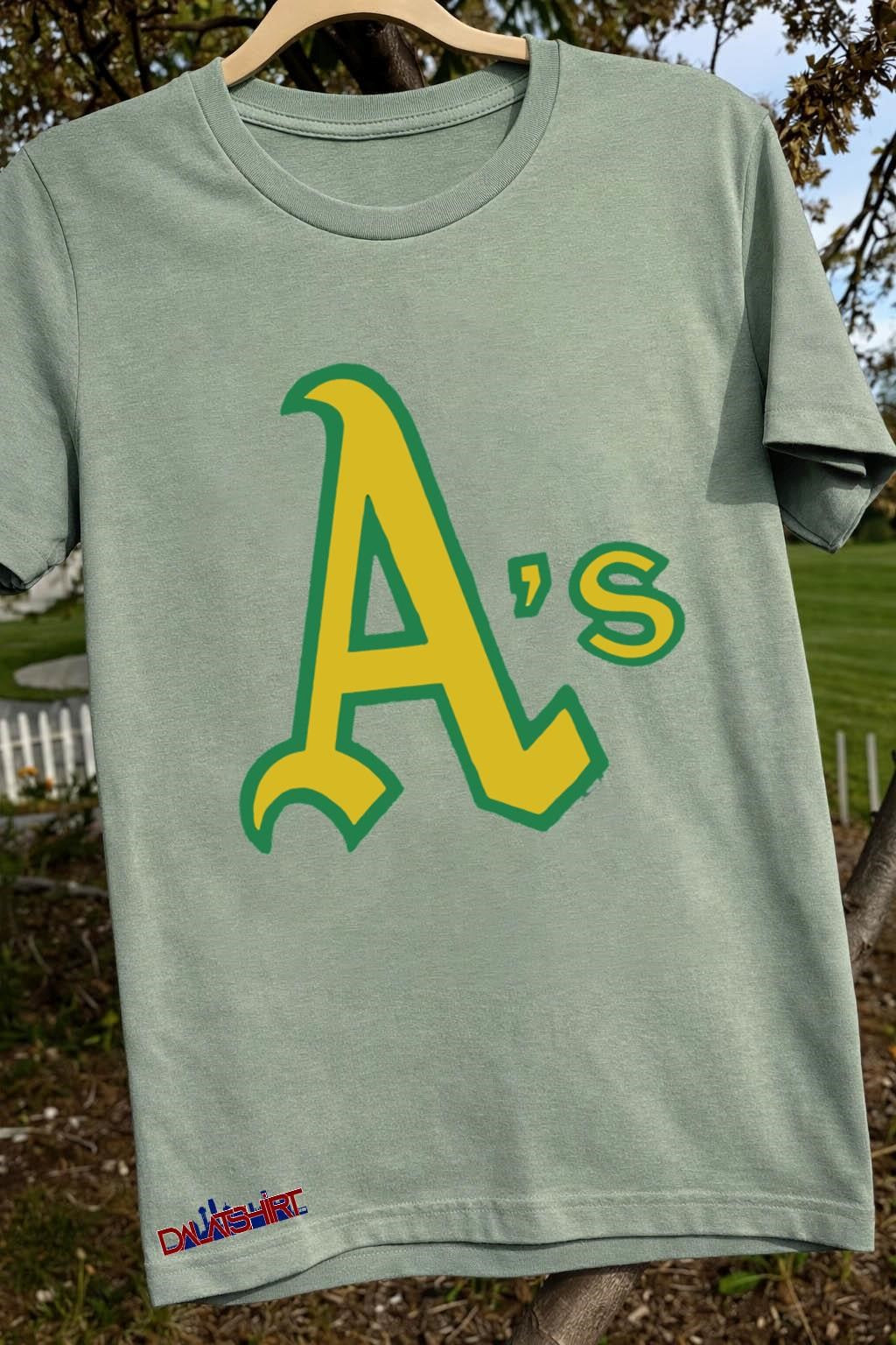 Topps Oakland Athletics A’s Logo Graphic Cotton shirt