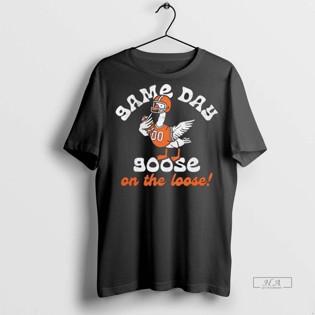 Trendy Official Game Day Goose On The Loose Tee Sweater