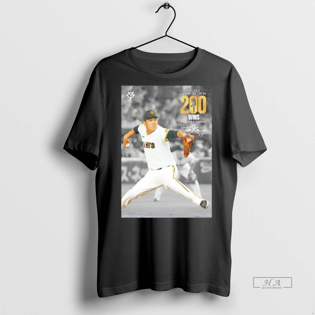 Trendy Official Yomiuri Giants Masahiro Tanaka 200th Japan Us Win 2025 Graphic Tee Sweater