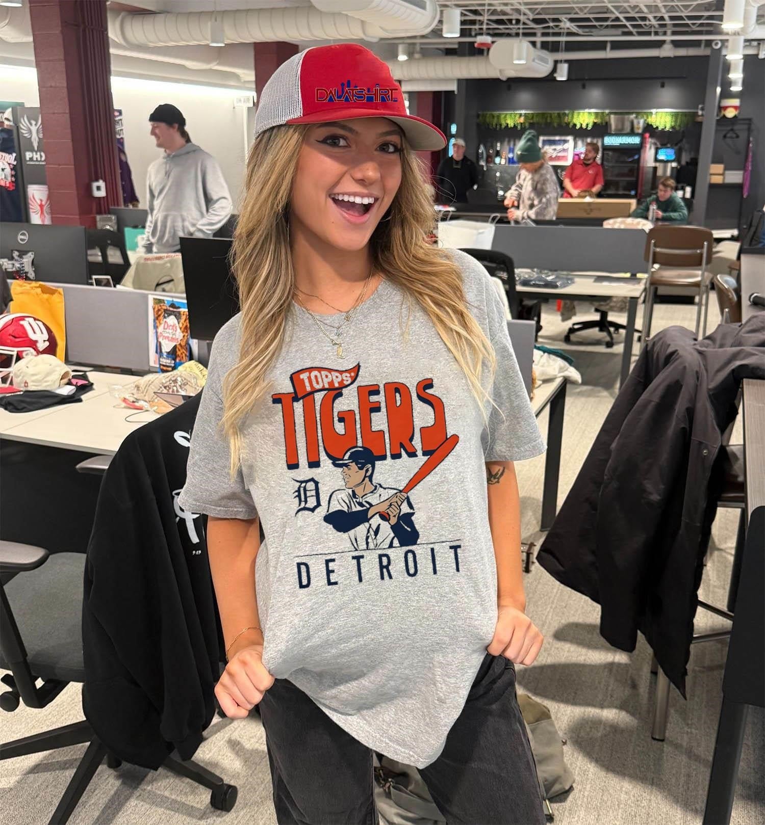 Topps Tigers Detroit Batter Old English D Graphic shirt