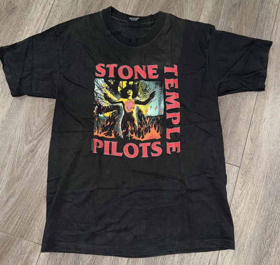 Vintage 1992 Stone Temple Pilots Core Vintage T-Shirt License GiTshirt