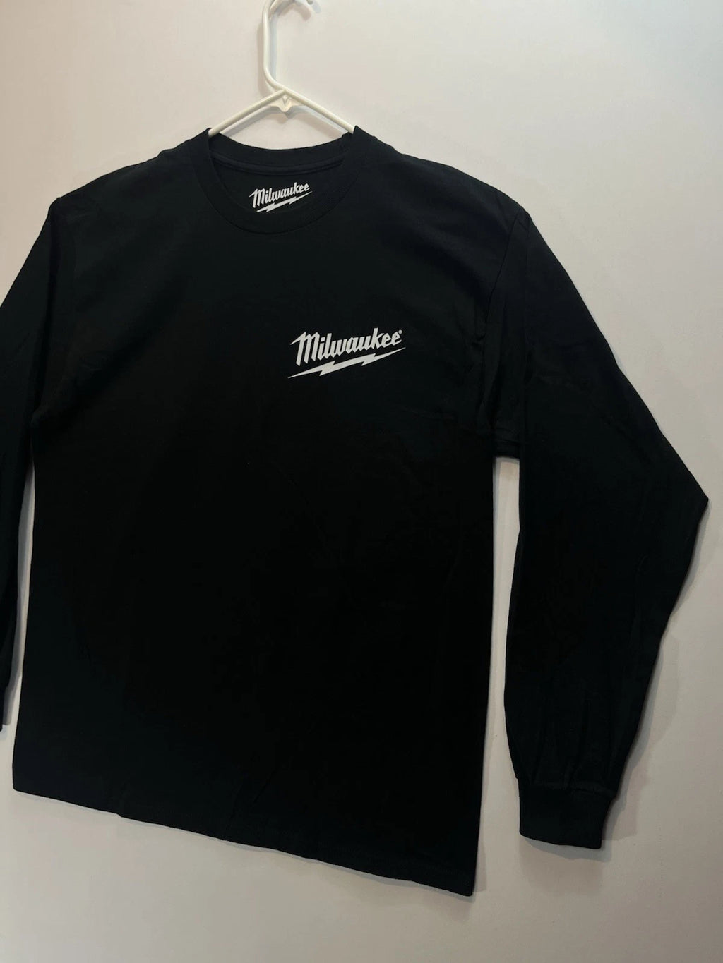 Milwaukee Black Long-Sleeve T-Shirt (New Condition) M18 Heavy Duty Power Tools