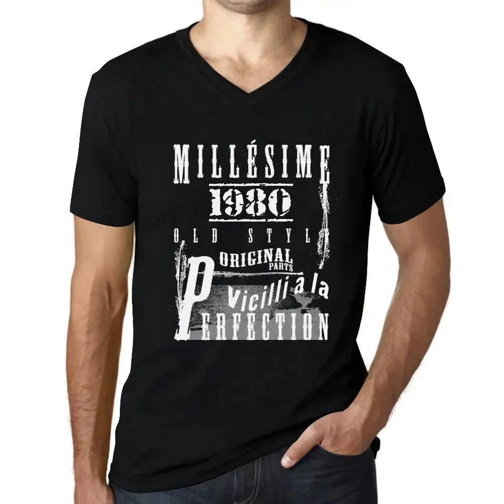 Men's Graphic T-Shirt V Neck Vintage Aged to Perfection 1980 – Millésime Vieilli