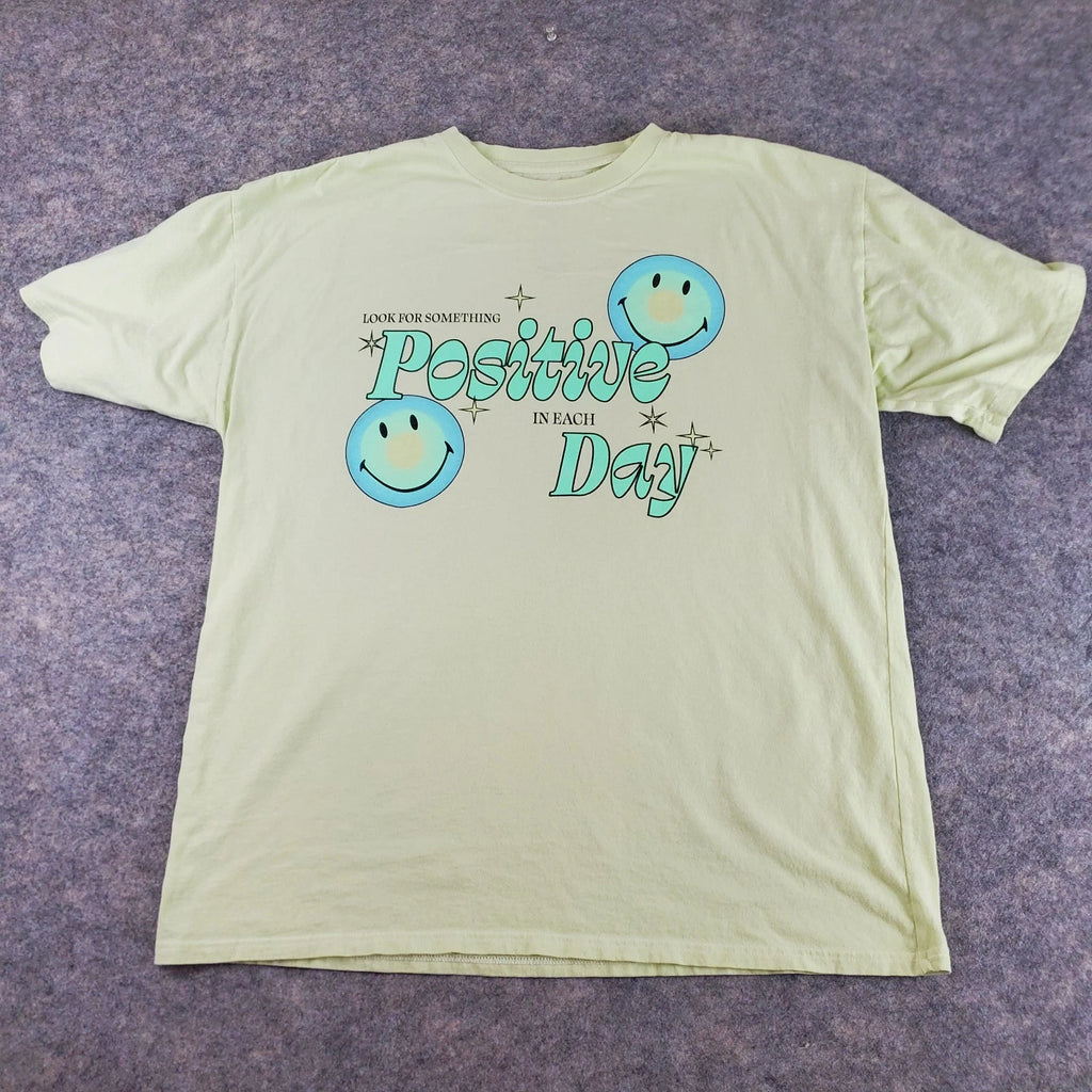 Smiley Shirt Mens One Size Green Crew Neck Short Sleeve Graphic Stretch Pullover