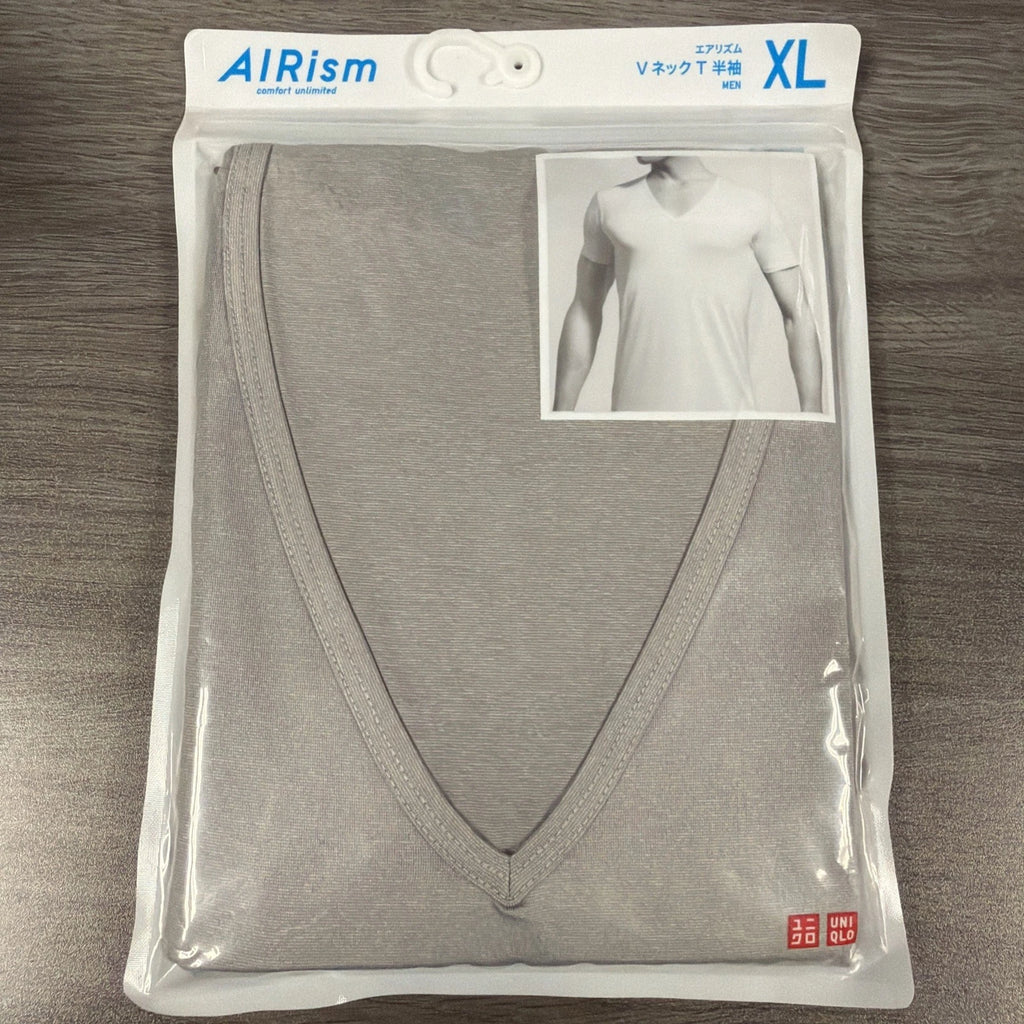 NEW! Uniqlo Men AIRism V Neck Short Sleeve T-shirt in X-Large (Gray)