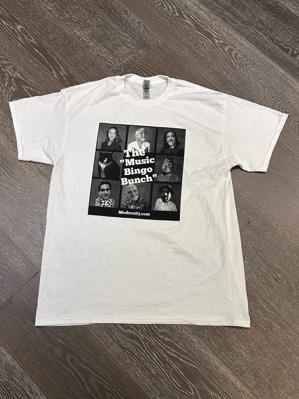 Modern DJ T-shirt White Size Large L Signed Autographed