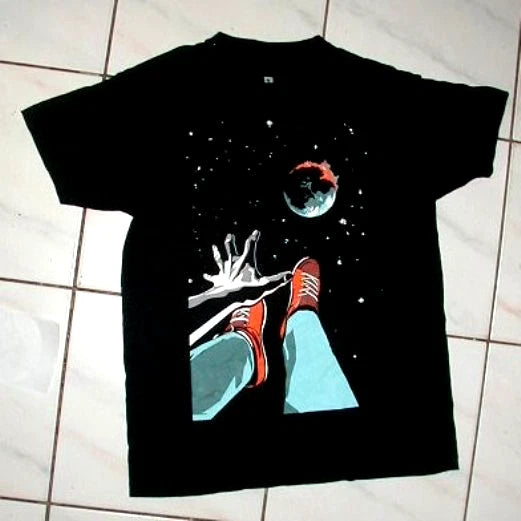 VTG Rare Retro Graphic T- shirt Allroit Small black floating space earth climate