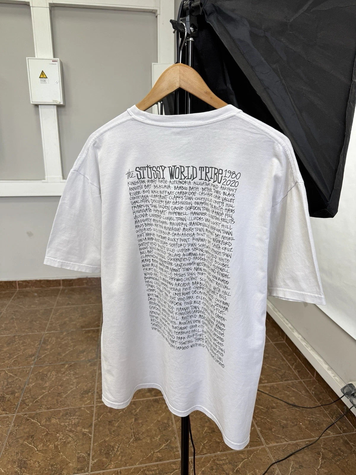 🇺🇸 Vintage Y2K Stussy The Wide World Tribe Jamaica T-Shirt Size XL