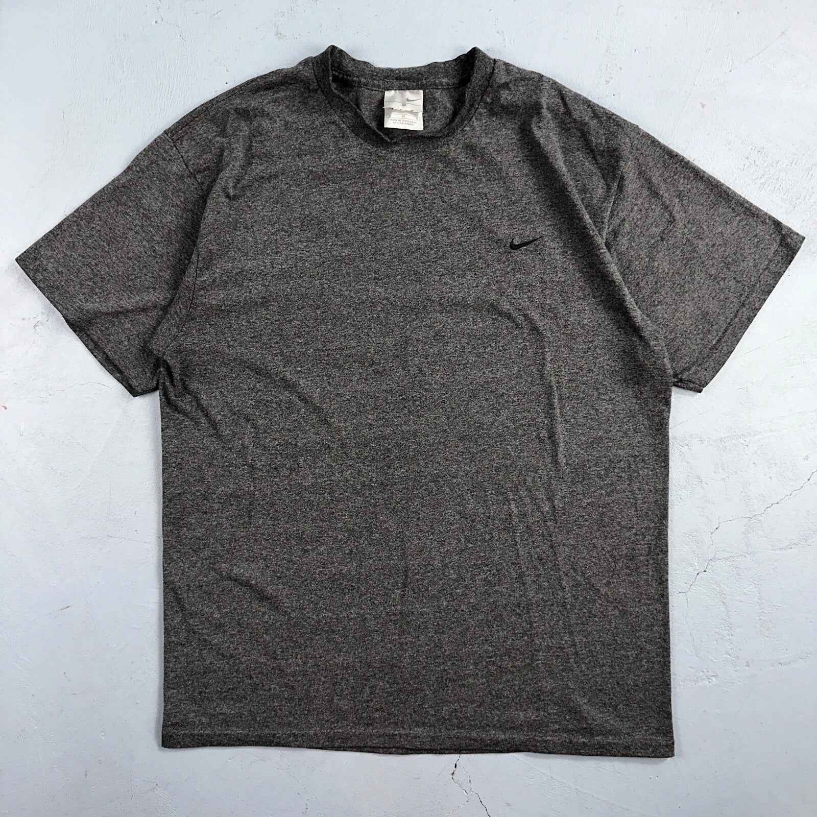 Nike Y2K Silver Tag Medium VTG T Shirt Side Center Swoosh Simple Heather Gray