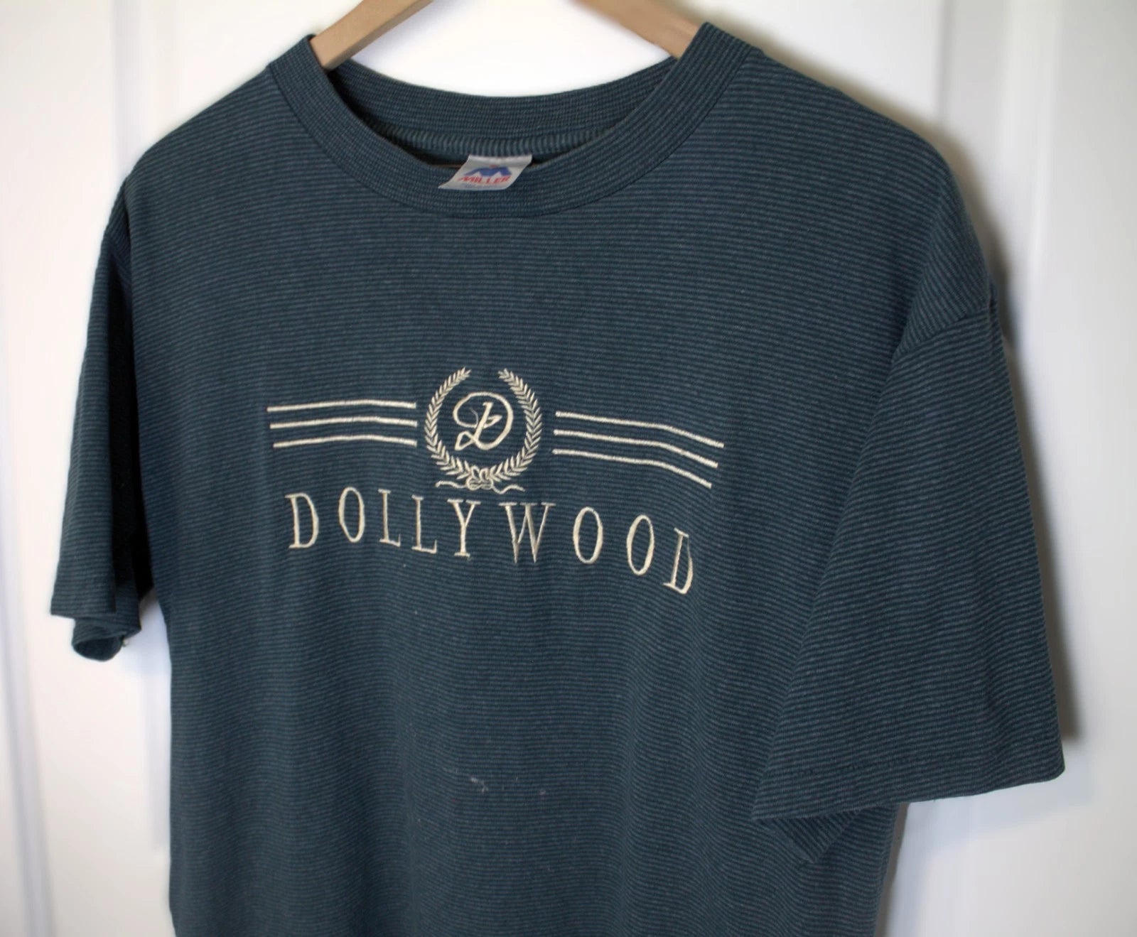 Vintage 90s Dollywood T-Shirt Size M Single Stitch Grunge Embroidered