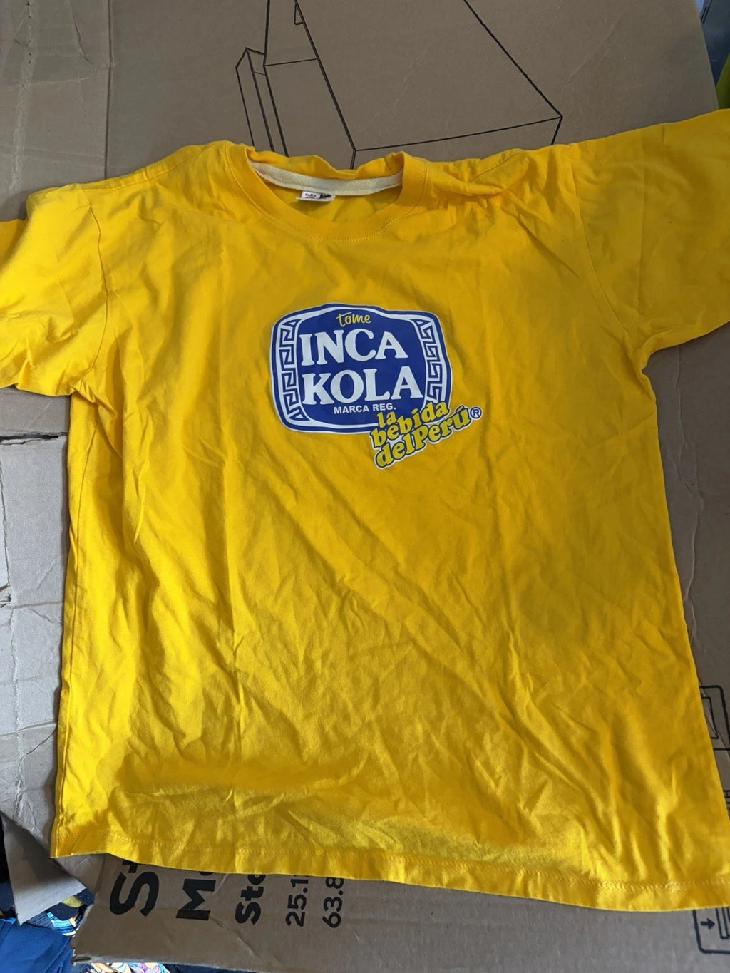 RARE INCA KOLA (PERUVIAN SOFT DRINK) YELLOW LOGO T-SHIRT - ADULT LARGE