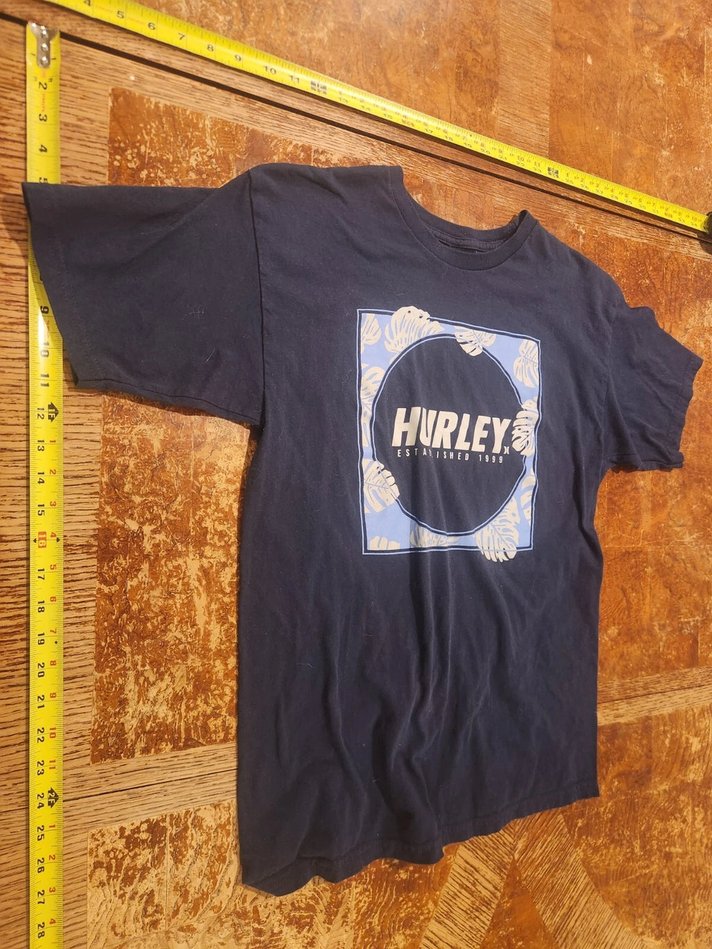 Hurley modern fit blue t-shirt men's sz Medium #S21