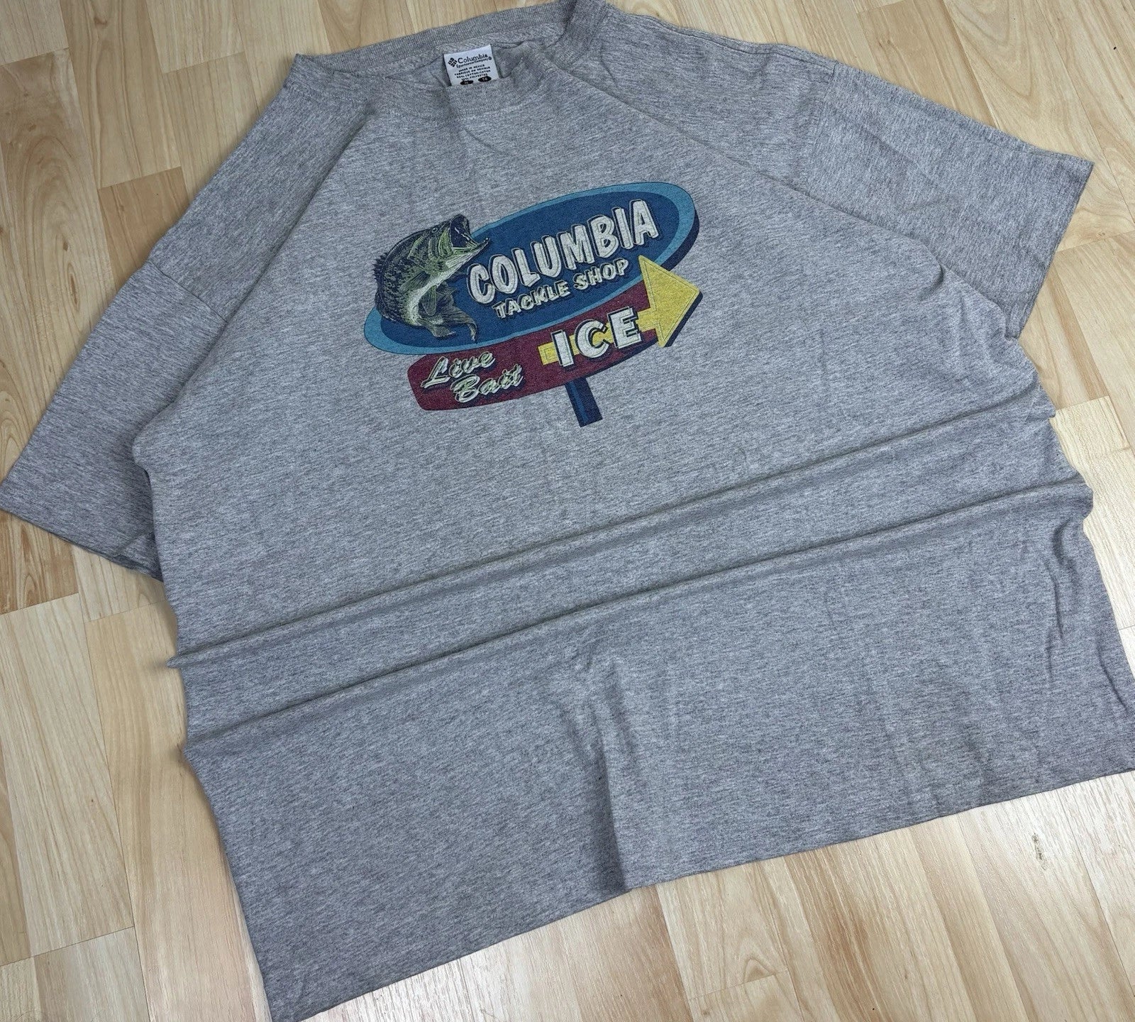 Vintage 90s Y2K Columbia Outdoors / Fishing Graphic T-Shirt / Grey / Size XL