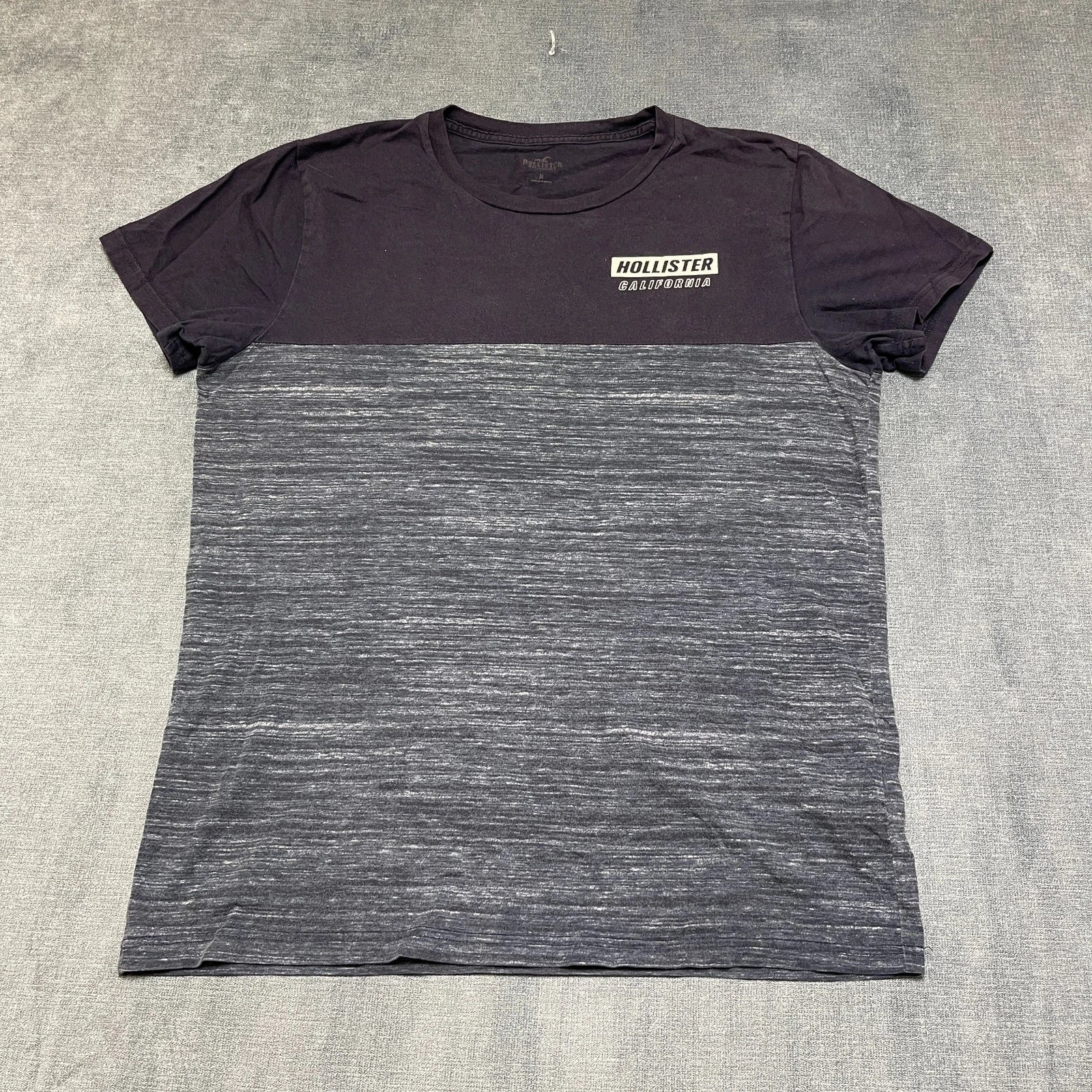 Hollister California T-Shirt Mens Medium Gray Black Space Dye Wordmark Logo