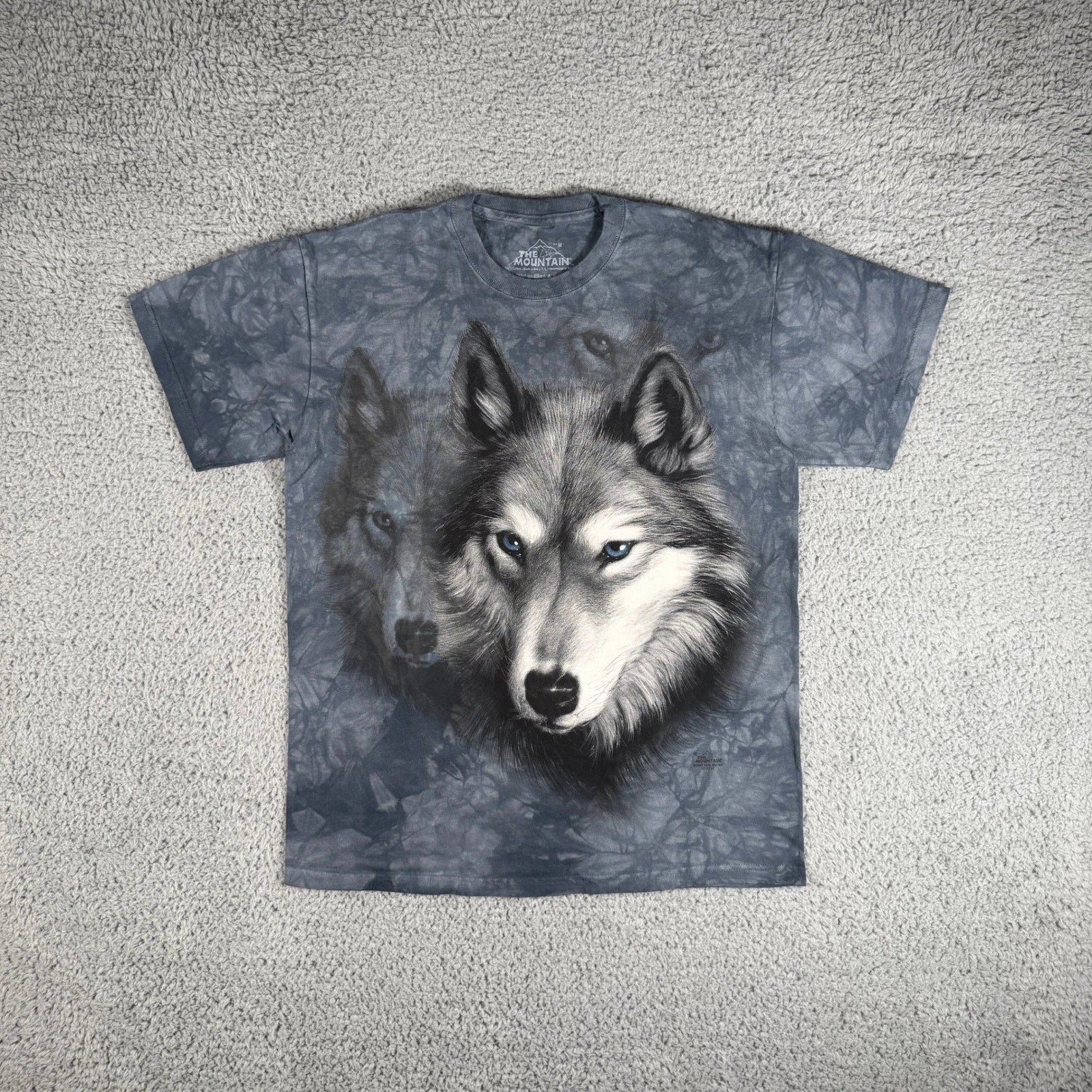 Vintage Y2K 2002 The Mountain Wolf Graphic T-Shirt Mens Medium Tie Dye Nature