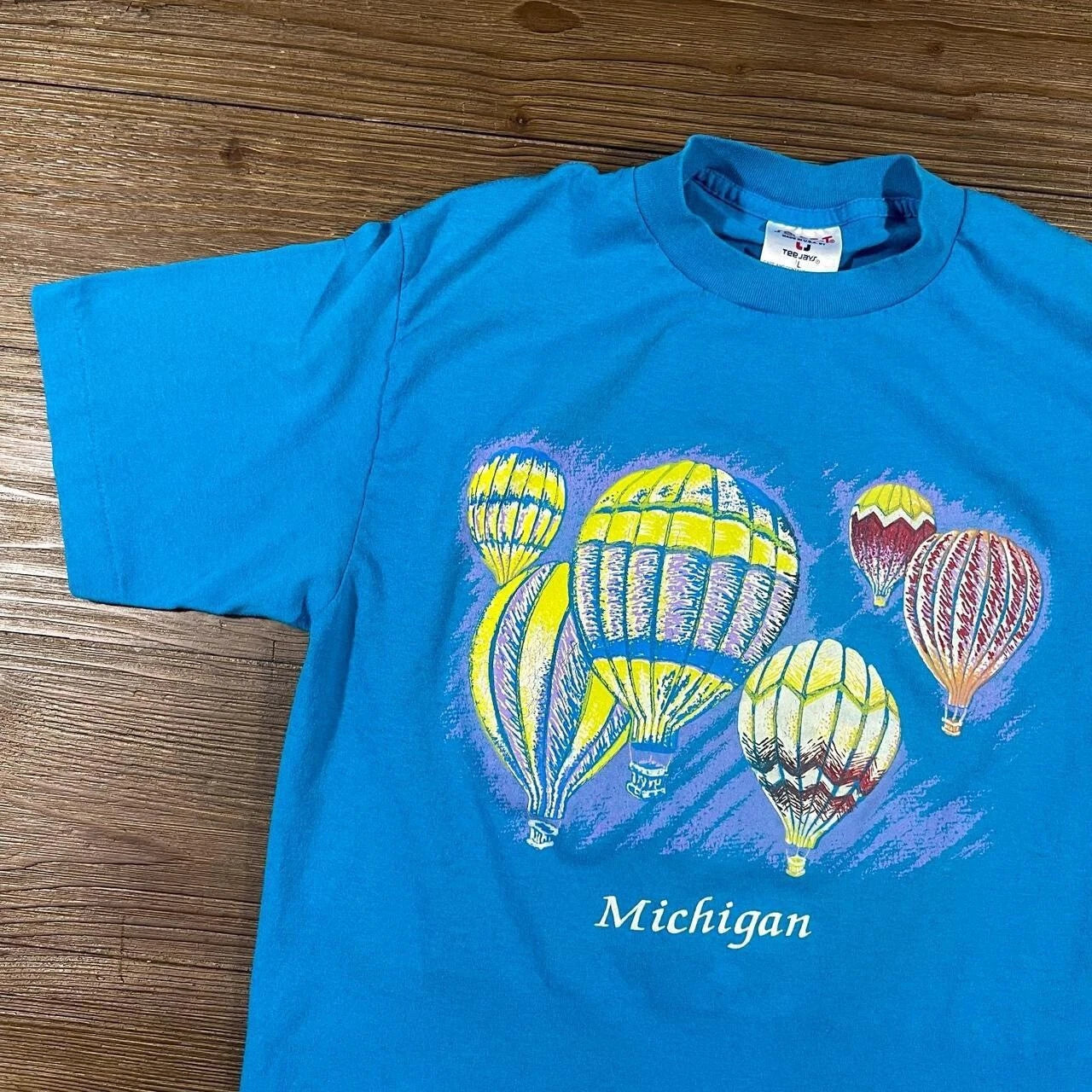 Vintage 90s Michigan Air Balloon Outdoors Colorful Art Medium Tshirt