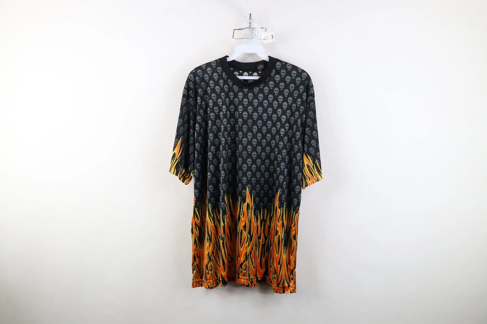 Vintage Y2K Streetwear Mens Size Large Skull Fire Flames Short Sleeve T-Shirt
