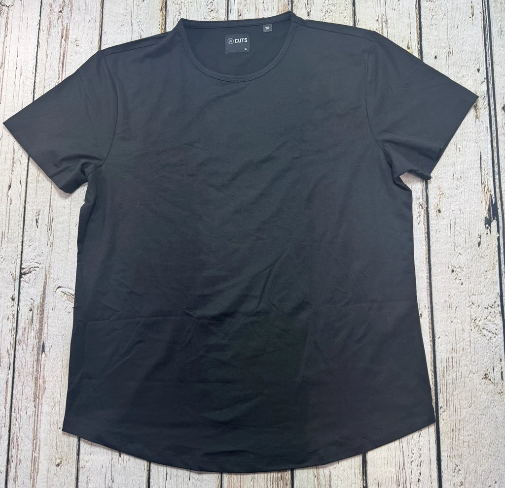CUTS Clothing Men’s T-Shirt Curve Hem Black L Solid Casual Athleisure Minimalist