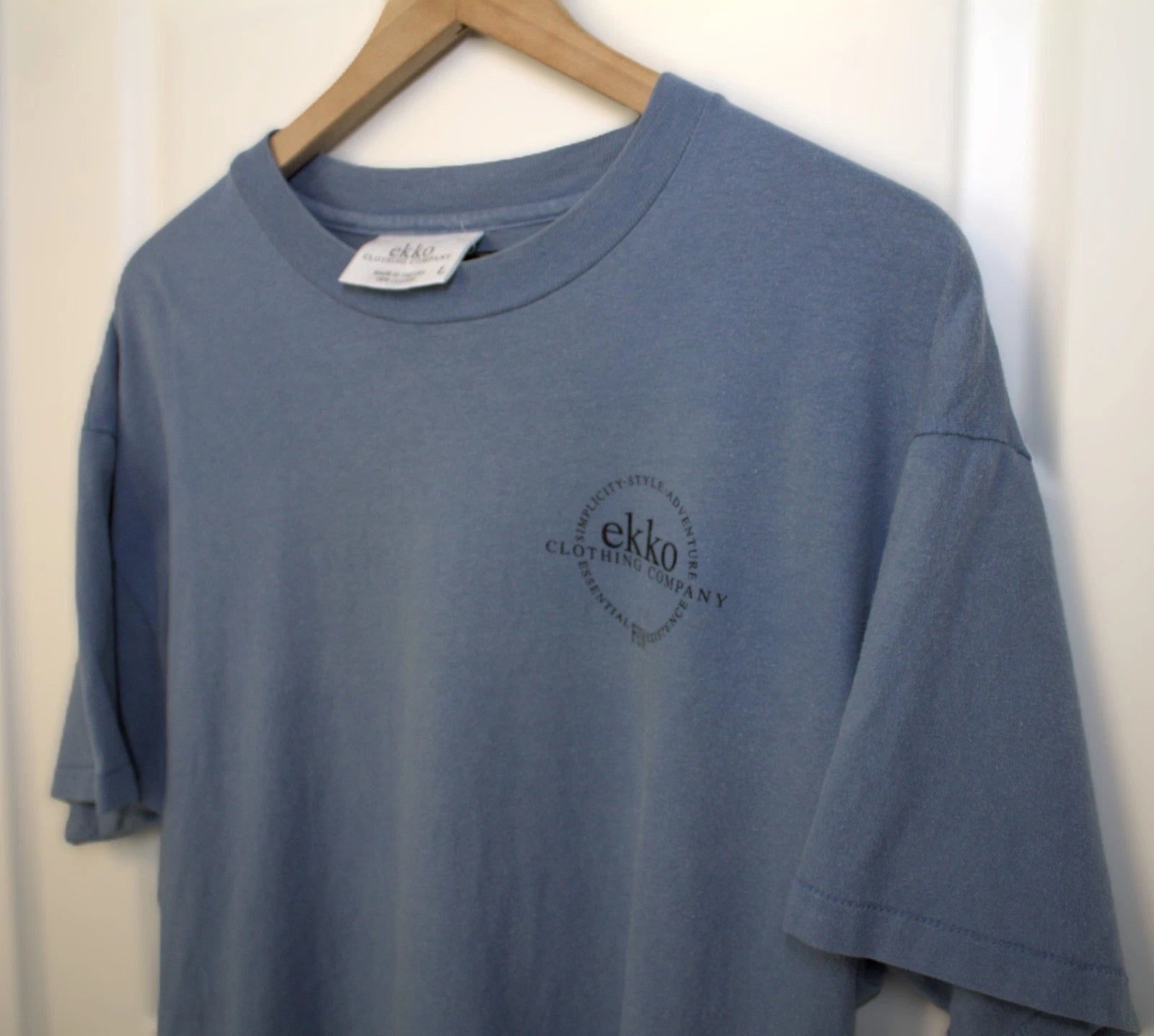 Vintage 90s ekko Clothing Company T-Shirt Size L Single Stitch USA
