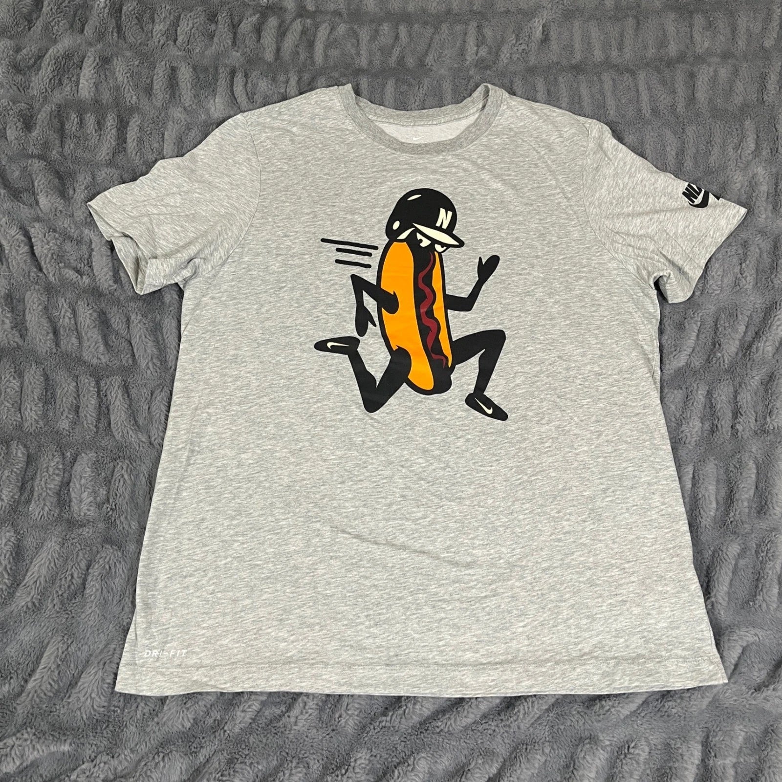 Nike Dri Fit Tee Shirt Mens Large Gray Running Hot Dog Graphic Short Sleeve
