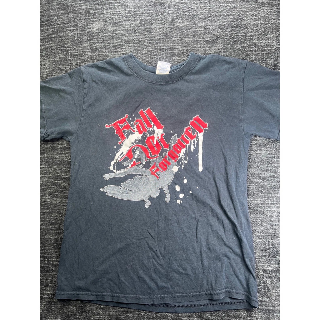 Gildan T-Shirt Mens Small Black Fall Not Forgotten Graphic Fallen Angel Gothic