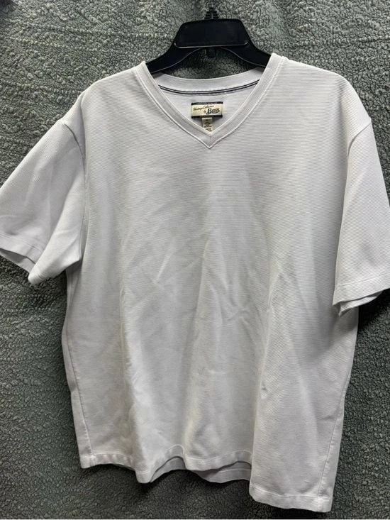 Bass Men's White V-Neck Short Sleeve Tee