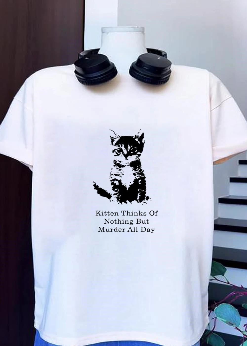Kitten thinks of nothing but murder all day shirt