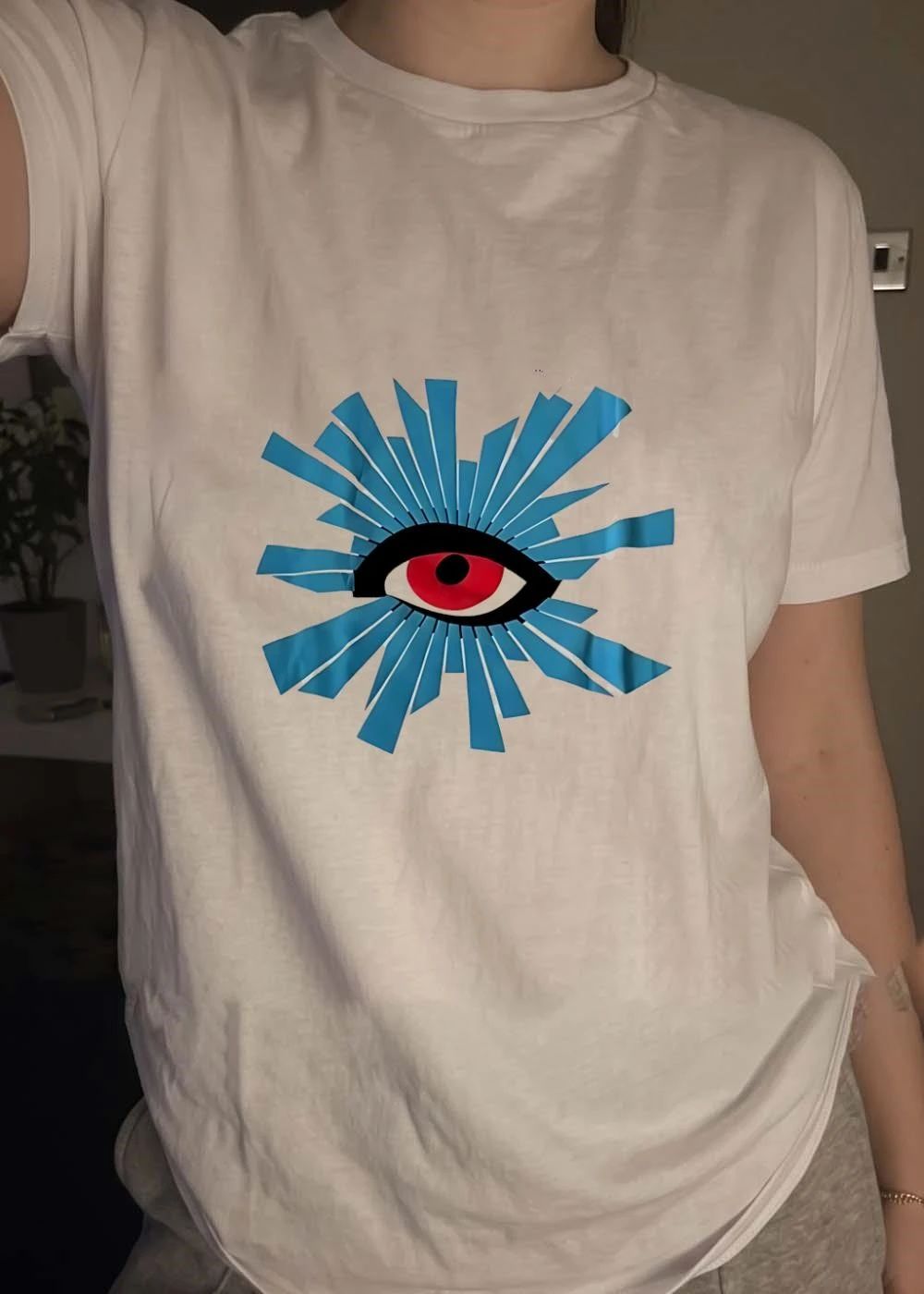 All-Seeing Eye Blue Radiant Burst Red Pupil Future Vision Global Foresight 2026 Shirt